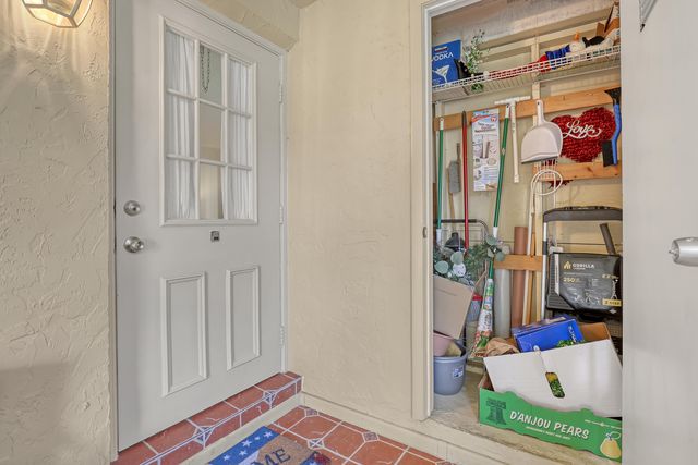 339 Pine Ridge Circle D-1, Greenacres, FL 33463