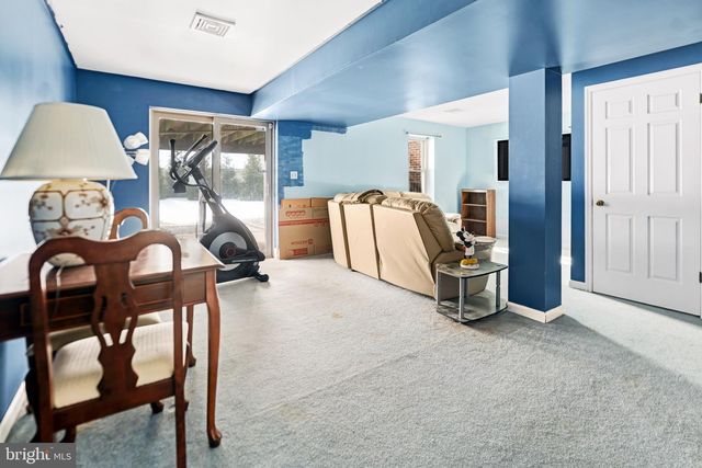 214 SAND CT, Ephrata, PA 17522