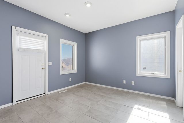 2101 Nicholas Court, Bettendorf, IA 52722