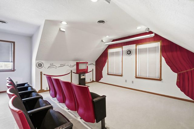 2101 Nicholas Court, Bettendorf, IA 52722