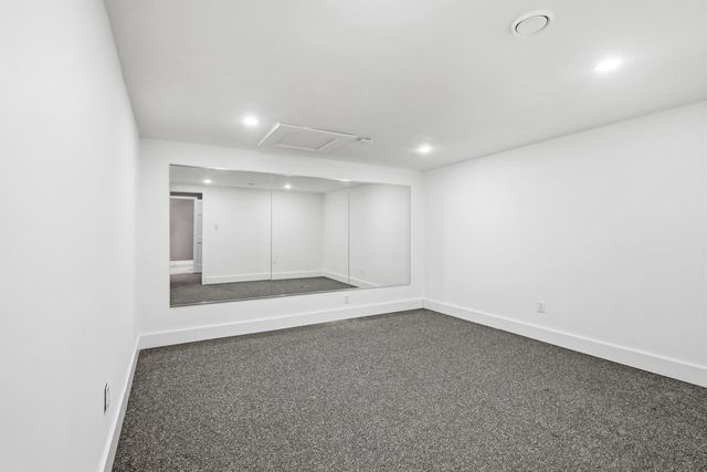 2101 Nicholas Court, Bettendorf, IA 52722