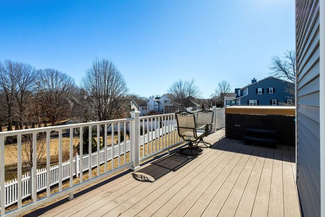 2101 Nicholas Court, Bettendorf, IA 52722