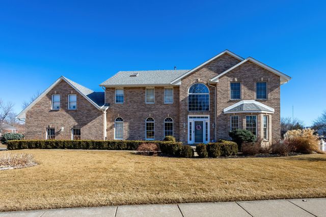 2101 Nicholas Court, Bettendorf, IA 52722