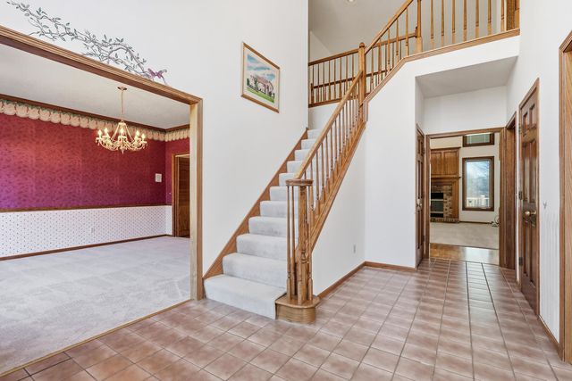 2101 Nicholas Court, Bettendorf, IA 52722