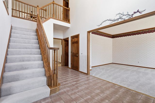 2101 Nicholas Court, Bettendorf, IA 52722