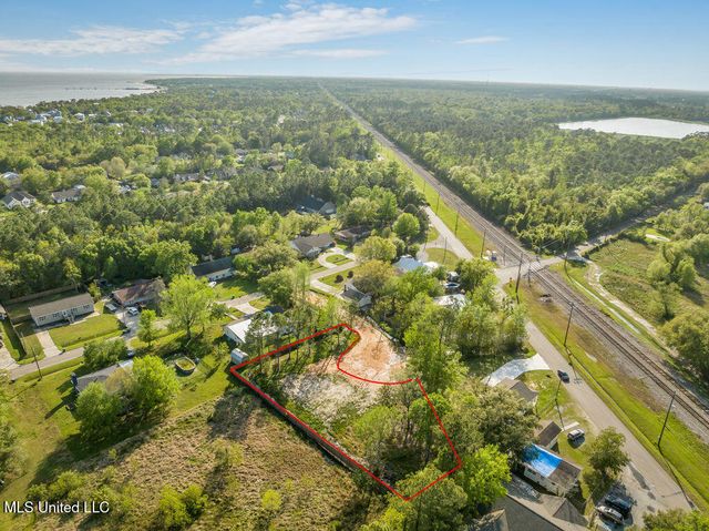 Chantilly Terrace, Bay Saint Louis, MS 39520