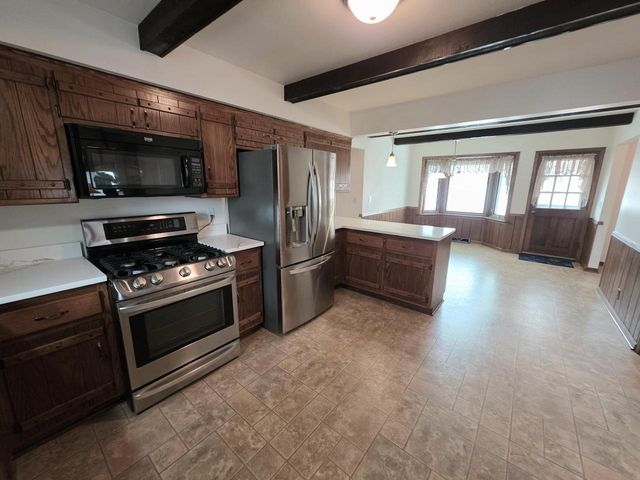 W165N10602 Wagon TRAIL, Germantown, WI 53022