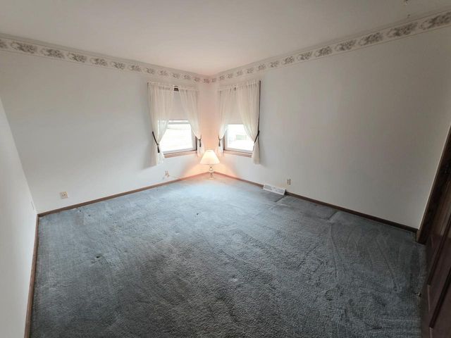 W165N10602 Wagon TRAIL, Germantown, WI 53022