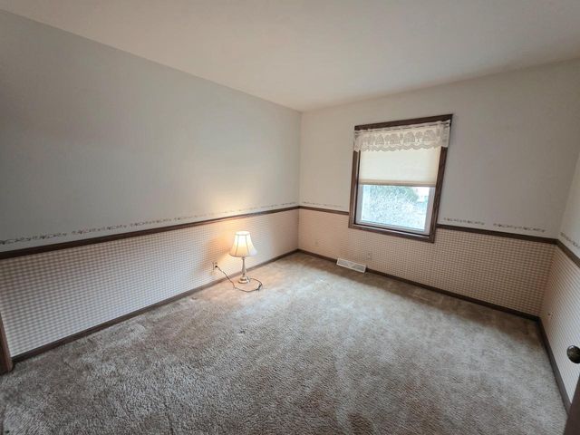 W165N10602 Wagon TRAIL, Germantown, WI 53022