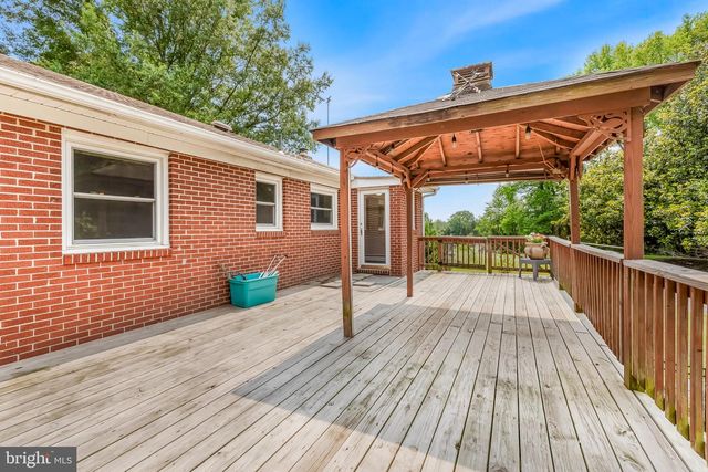 2630 PLUM POINT RD, Huntingtown, MD 20639