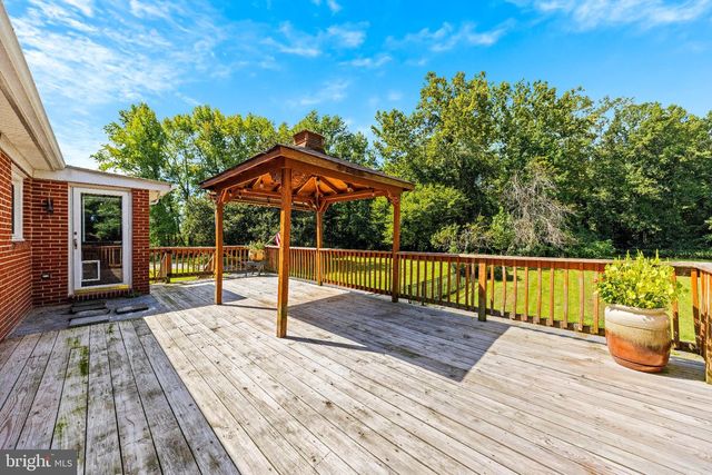 2630 PLUM POINT RD, Huntingtown, MD 20639