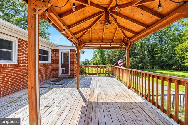 2630 PLUM POINT RD, Huntingtown, MD 20639