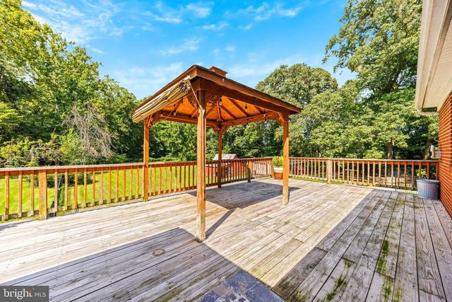 2630 PLUM POINT RD, Huntingtown, MD 20639