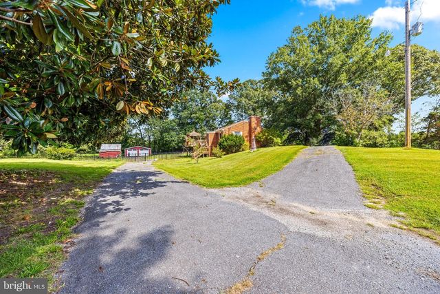 2630 PLUM POINT RD, Huntingtown, MD 20639