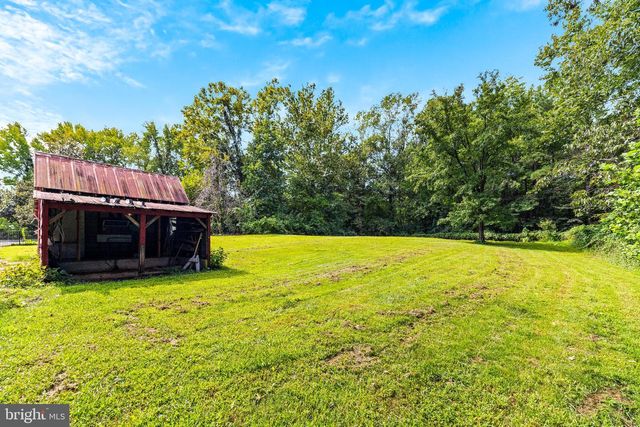 2630 PLUM POINT RD, Huntingtown, MD 20639