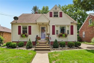 394 E Park Avenue, Barberton, OH 44203