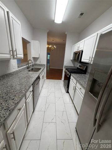 5609 Fairview Road 5, Charlotte, NC 28209