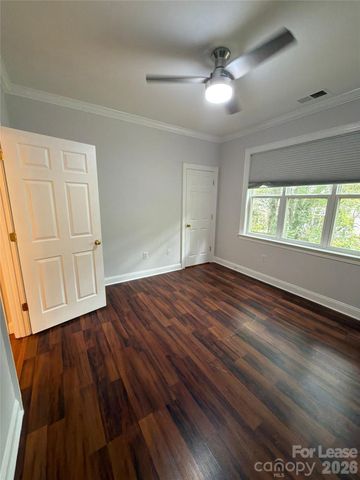 5609 Fairview Road 5, Charlotte, NC 28209
