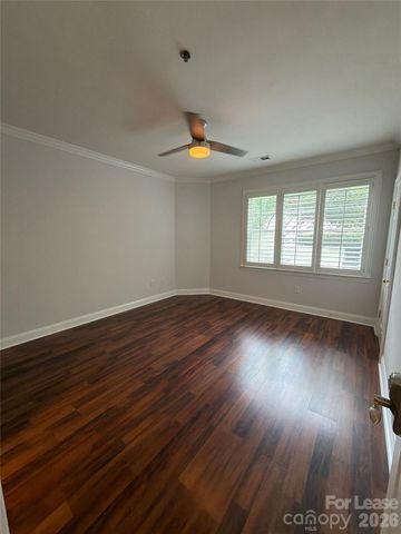 5609 Fairview Road 5, Charlotte, NC 28209