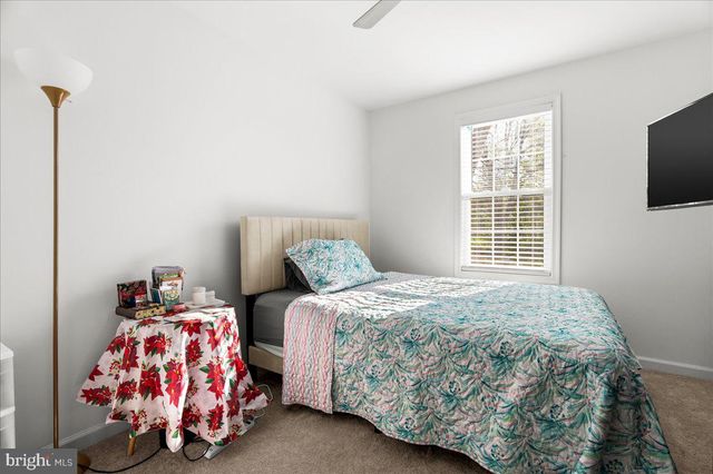 1013 VIRGINIA AVE, Front Royal, VA 22630