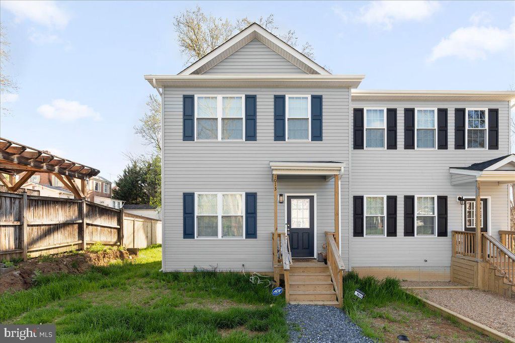 1013 VIRGINIA AVE, Front Royal, VA 22630