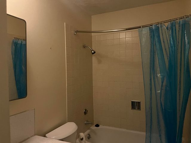 9725 N Division St, Spokane, WA 99218