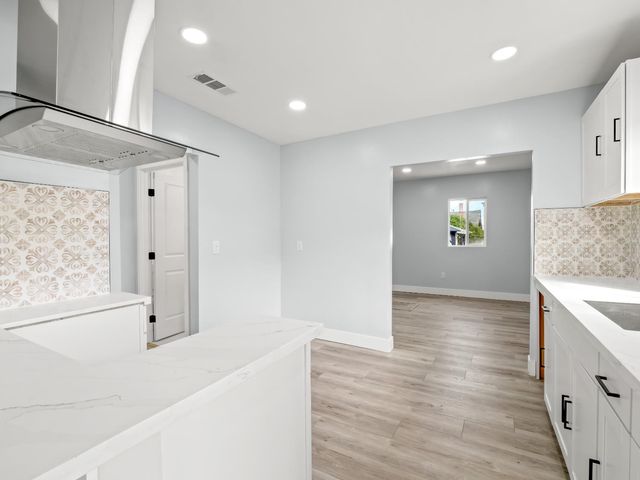 1334 N Glenn Avenue, Fresno, CA 93728