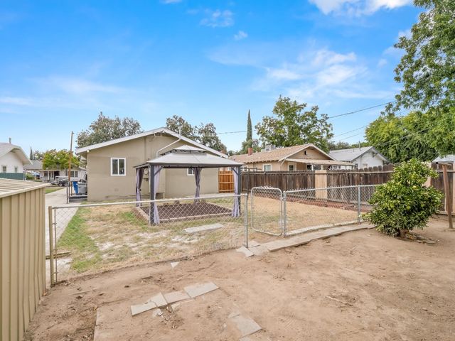1334 N Glenn Avenue, Fresno, CA 93728