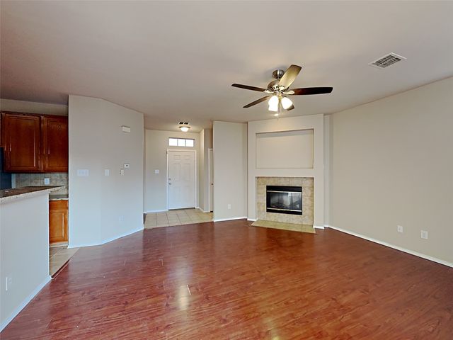 724 Princeton Drive, Desoto, TX 75115