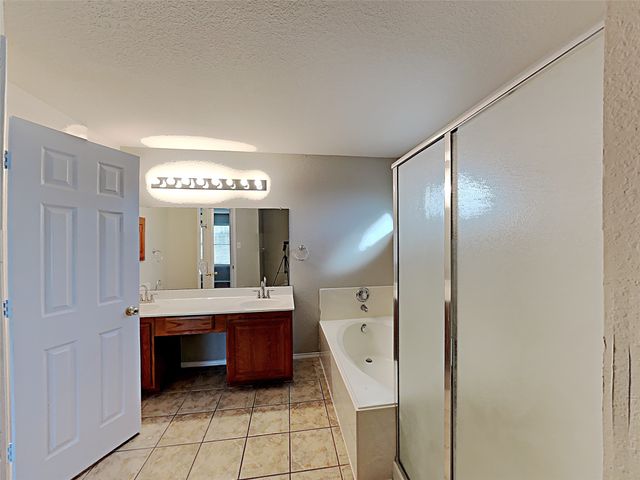 724 Princeton Drive, Desoto, TX 75115