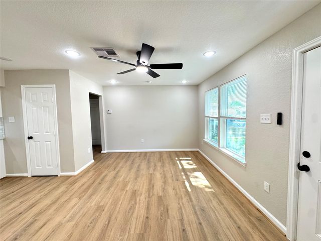 10629 Fairfax Street, Houston, TX 77029