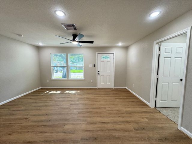10629 Fairfax Street, Houston, TX 77029