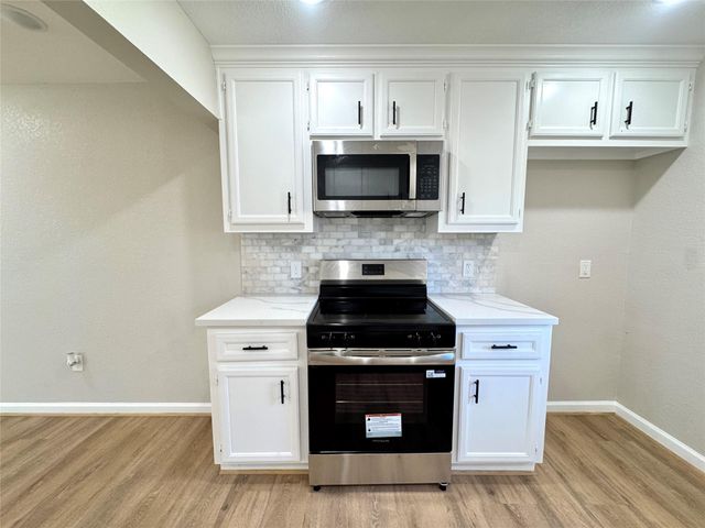 10629 Fairfax Street, Houston, TX 77029