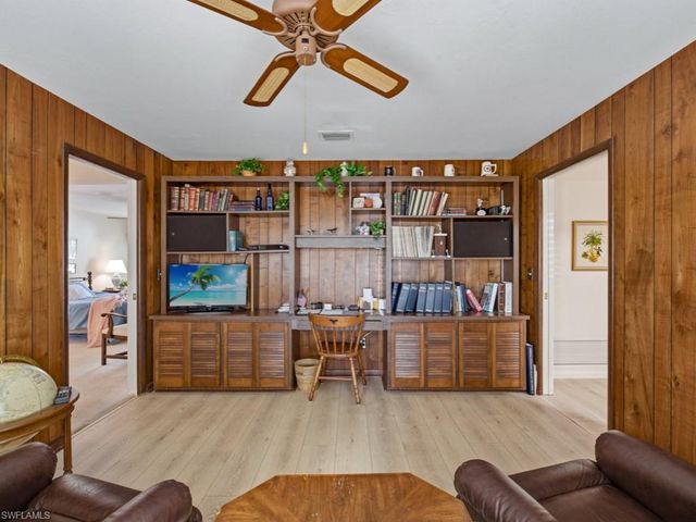 314 Torrey Pines PT, Naples, FL 34113