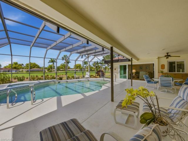 314 Torrey Pines PT, Naples, FL 34113