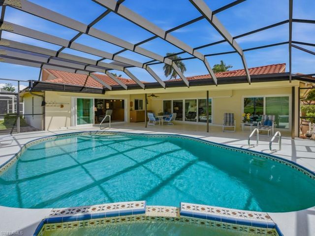 314 Torrey Pines PT, Naples, FL 34113