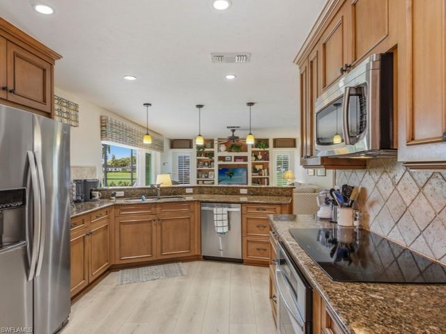 314 Torrey Pines PT, Naples, FL 34113