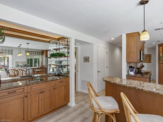 314 Torrey Pines PT, Naples, FL 34113