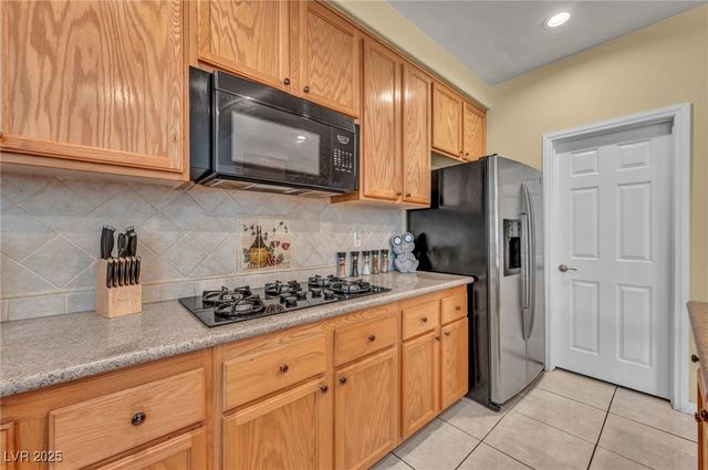 8929 Glenistar Gate Avenue, Las Vegas, NV 89143