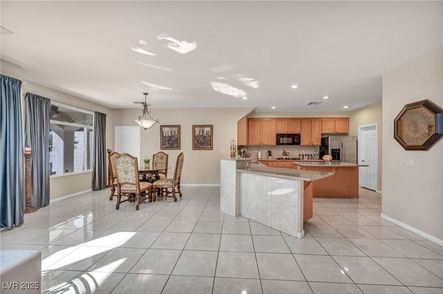 8929 Glenistar Gate Avenue, Las Vegas, NV 89143