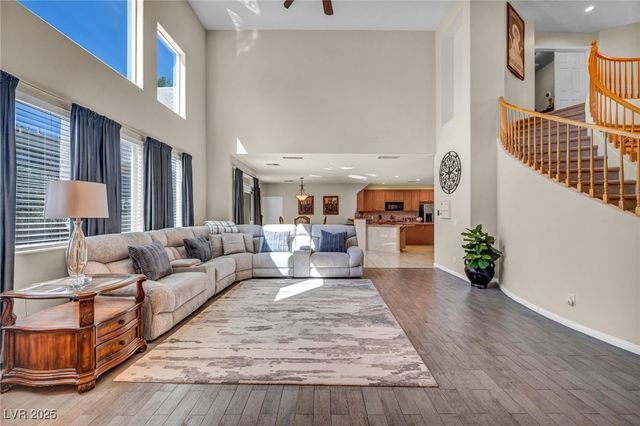 8929 Glenistar Gate Avenue, Las Vegas, NV 89143