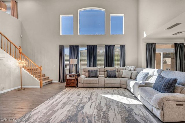 8929 Glenistar Gate Avenue, Las Vegas, NV 89143