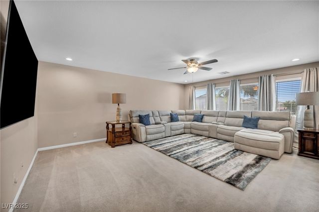 8929 Glenistar Gate Avenue, Las Vegas, NV 89143