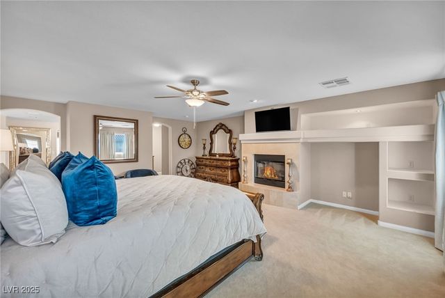 8929 Glenistar Gate Avenue, Las Vegas, NV 89143