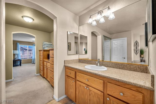 8929 Glenistar Gate Avenue, Las Vegas, NV 89143