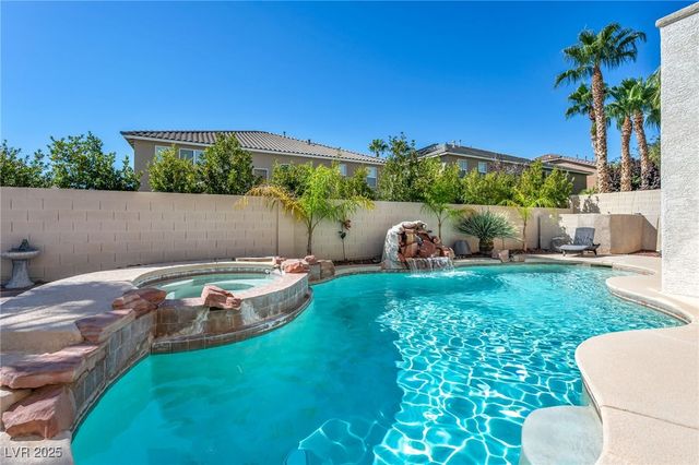 8929 Glenistar Gate Avenue, Las Vegas, NV 89143