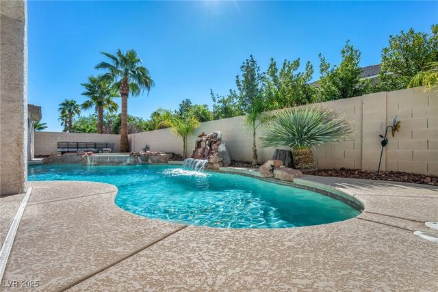 8929 Glenistar Gate Avenue, Las Vegas, NV 89143