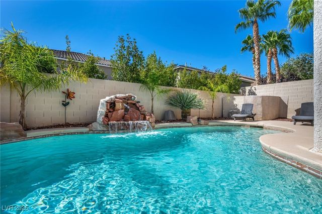 8929 Glenistar Gate Avenue, Las Vegas, NV 89143