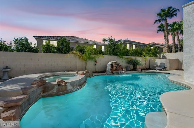 8929 Glenistar Gate Avenue, Las Vegas, NV 89143