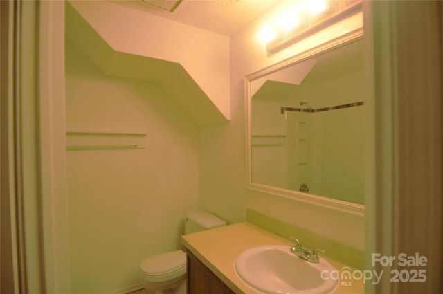 9432-D Lexington Circle, Charlotte, NC 28213